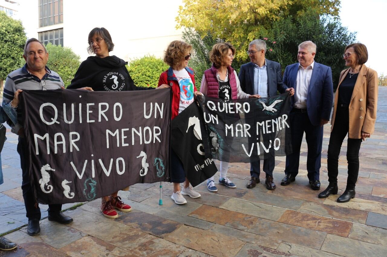 Hugo Morán con protestas en Cartagena