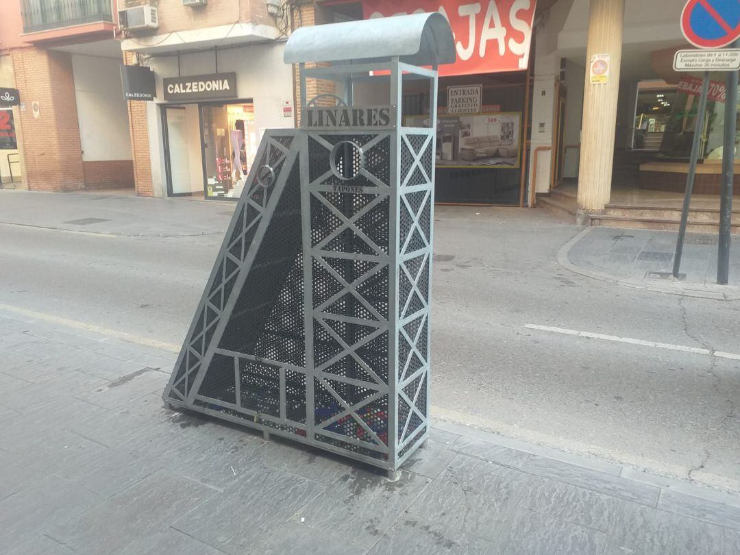 Cabria solidaria en Corredera de San Marcos. 