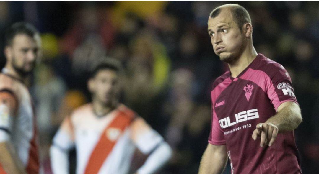 Partido disputado entre Rayo Vallecano y Albacete en diciembre en el estadio de Vallecas
