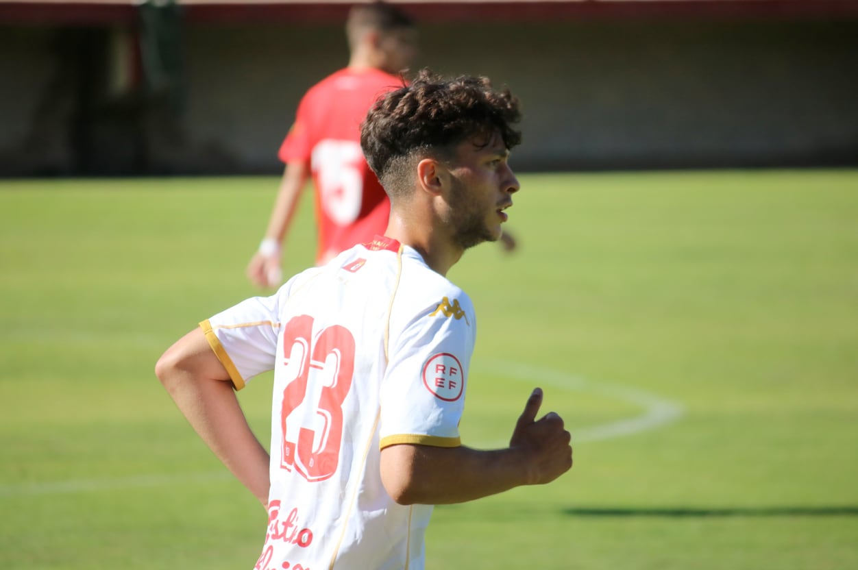 David tiene contrato hasta el año 2027.