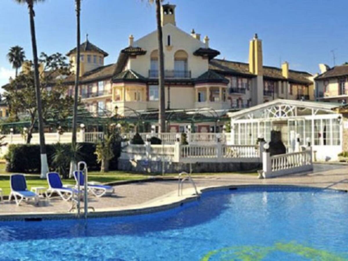 CCOO apuesta por el futuro del Reina Cristina en Algeciras tras su cierre provisional