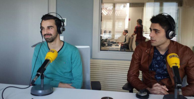 Ekaitz Molina y Gorka Pérez, en los estudios de Radio Bilbao