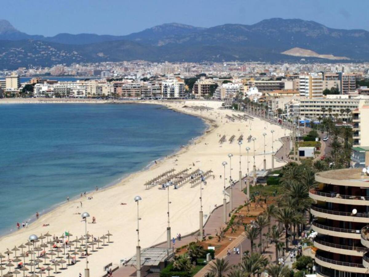 El Govern sancionará a los que vendan arena de Mallorca por internet