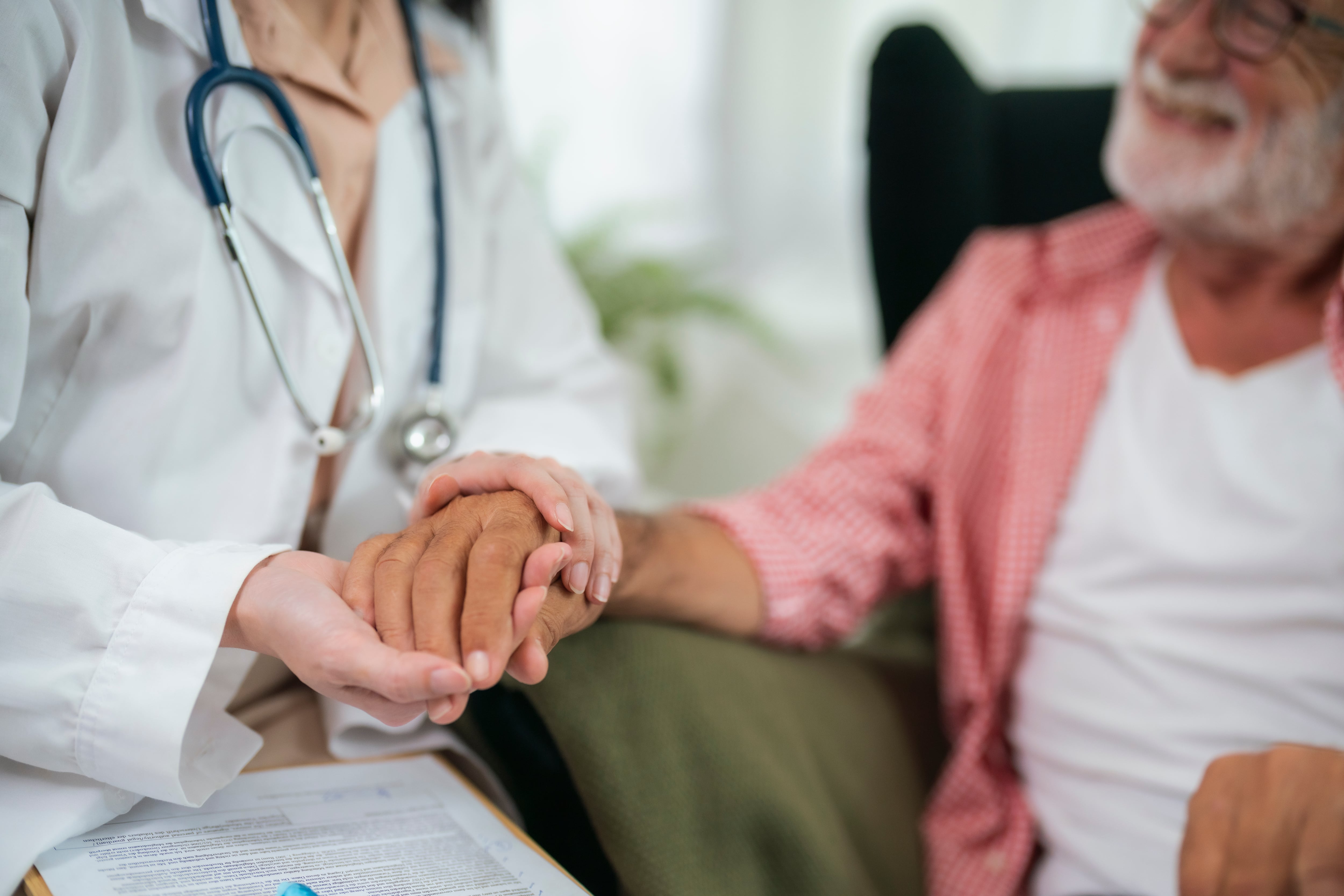 El párkinson lleva aparejados unos síntomas relacionados con la movilidad