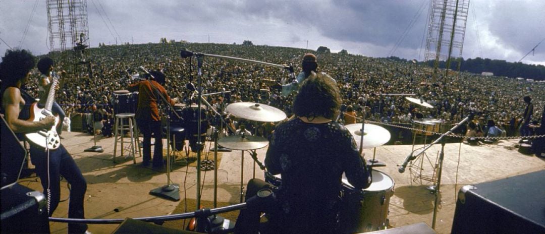 Vistas desde el escenario de Woodstock durante la actuación de Santana 