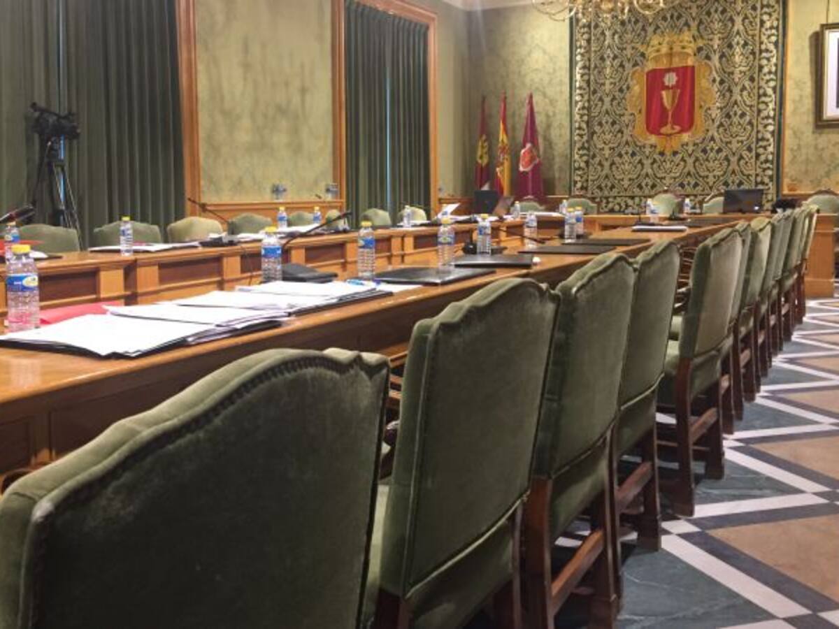 Sigue en el aire la aprobación de los presupuestos municipales de Cuenca