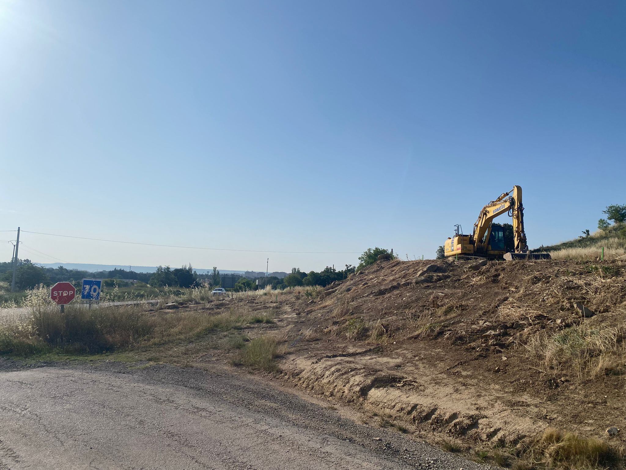 Obras de construcción de la nueva rotonda en la A-132