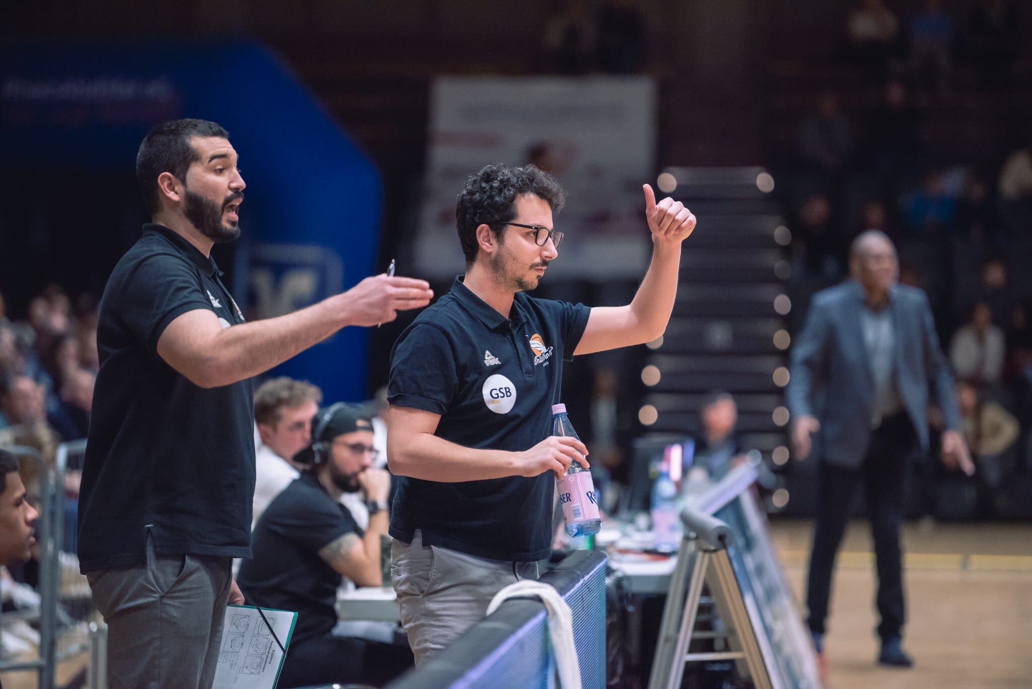 David Martínez, darrere, i Martí Zamora