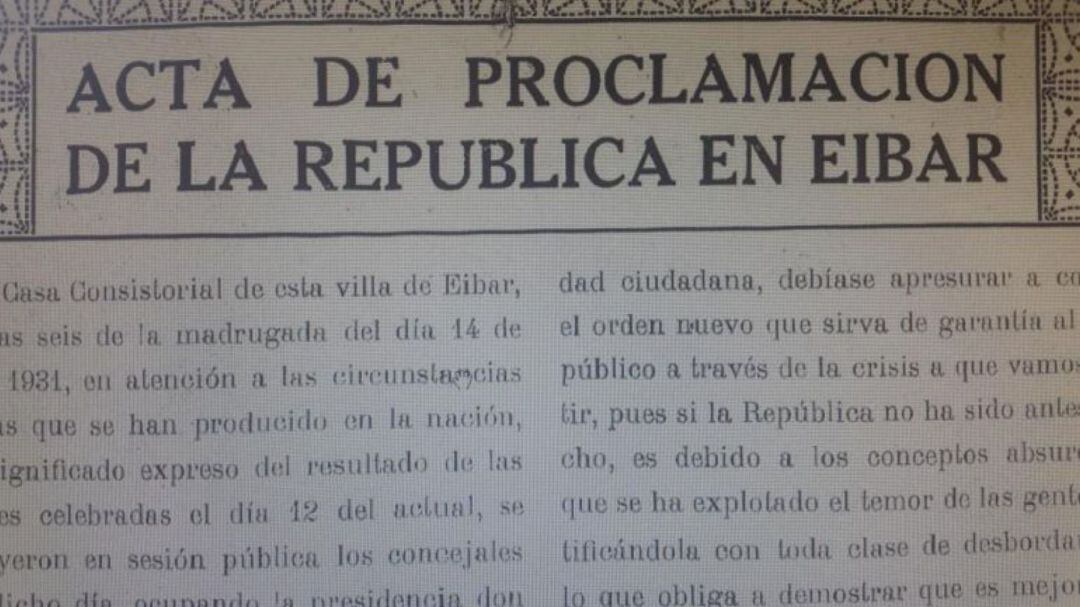 Detalle del acta de proclamación de la República en Eibar, aprobada en la corporación municipal hace 90 años