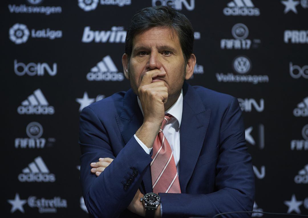 Mateo Alemany, en la sala de prensa de Mestalla