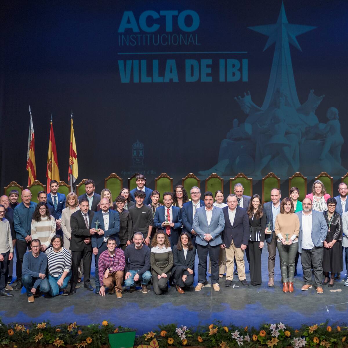 Ibi rinde homenaje a Rafael Serralta en el Acto Institucional Villa de Ibi