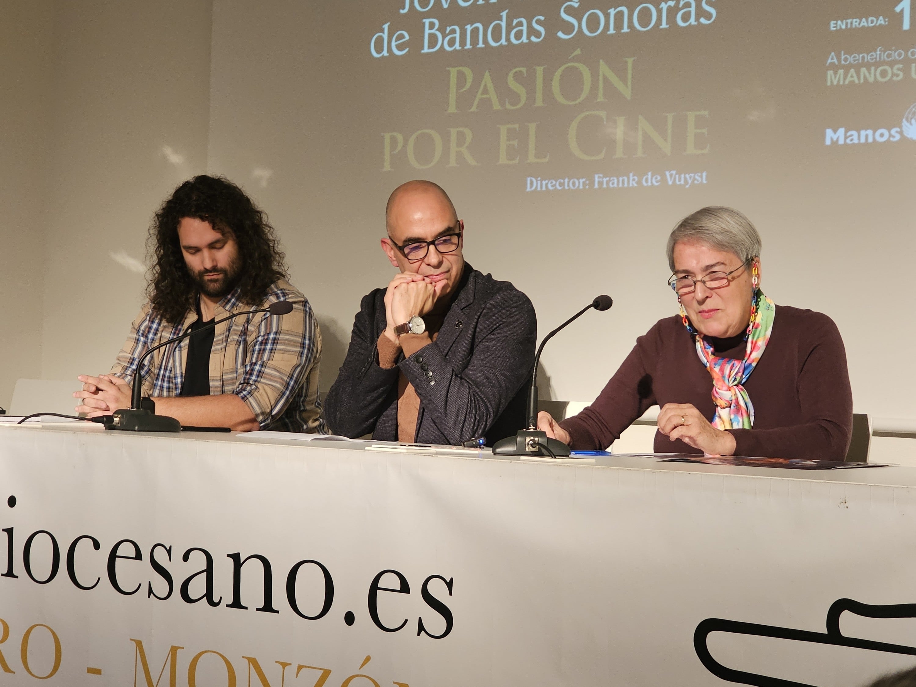 Carlos Loncán, Mariano Rodríguez y Genoveva Buatas en la presentación del concierto de Semana Santa