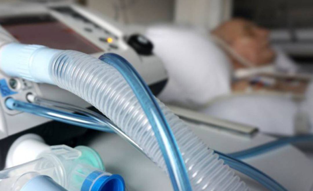 Respirador con ventilación mecánica