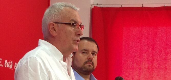 El coordinador general d'IU, Cayo Lara, a Barcelona