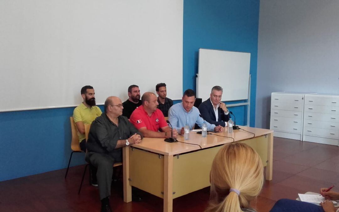 Representantes de las peñas disgregadas de Interpeñas