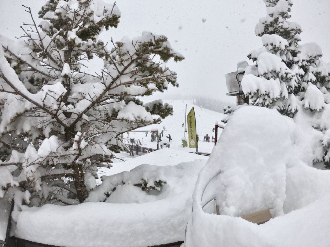 VallNord Pal-Arinsal després de la nevada d'aquest dimecres.