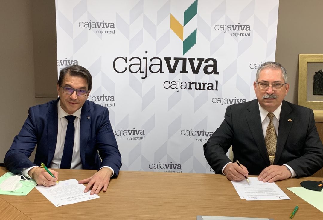 Caja Viva Caja Rural renovó el convenio de colaboración con APADEFIM