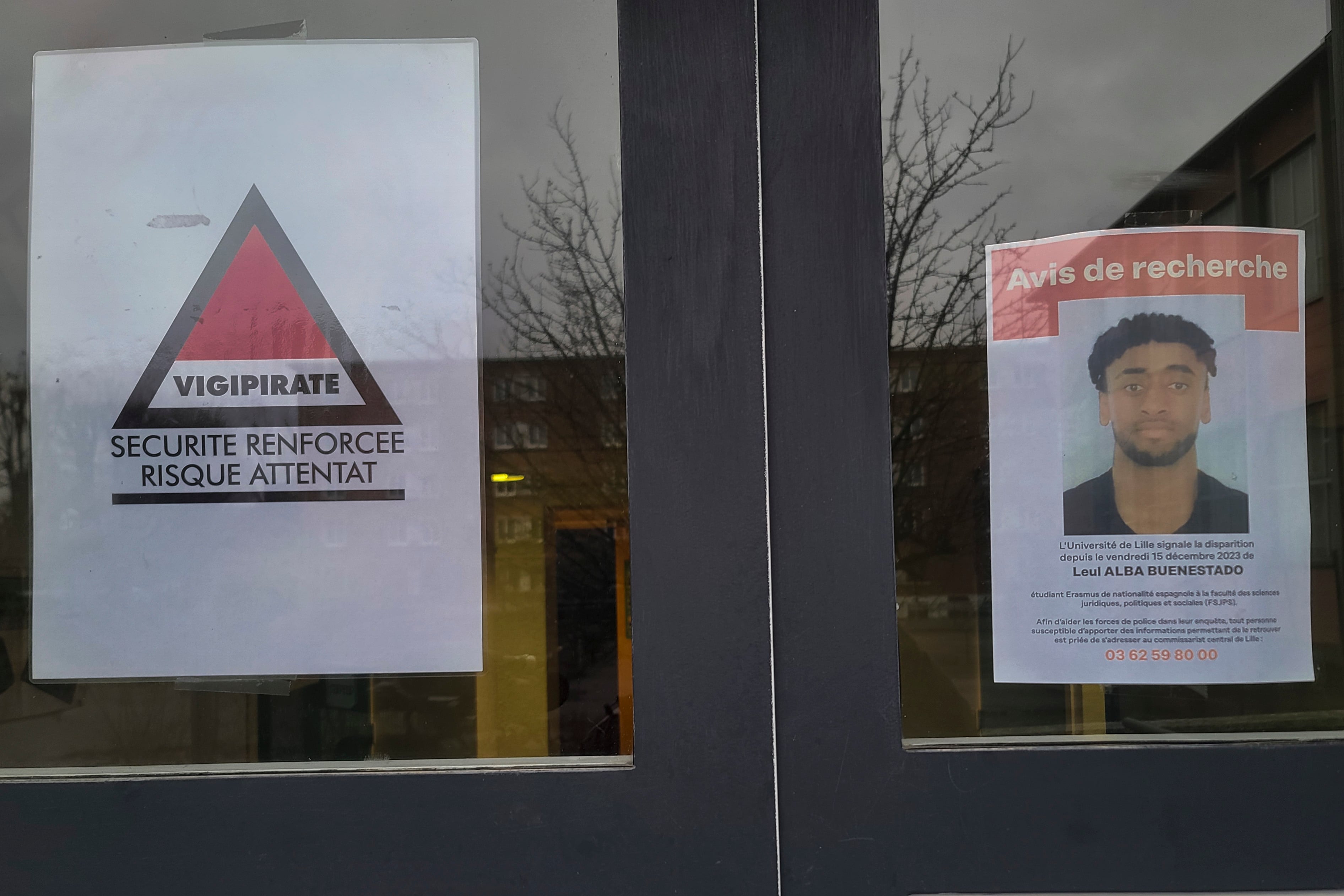 Cartel en el que se indica la desaparición de Leul Alba Buenestado, estudiante español de Erasmus en Lille.