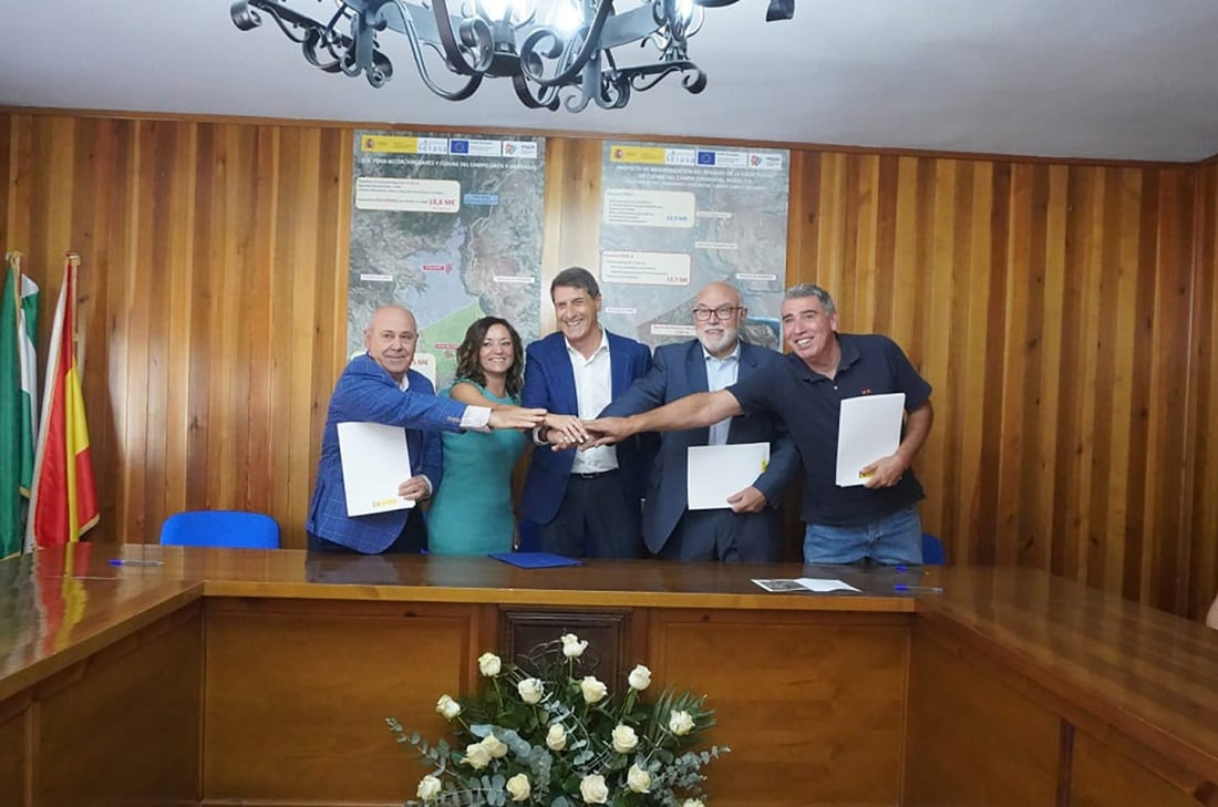 Firma de la segunda fase de modernización de los regadíos de Cuevas del Campo