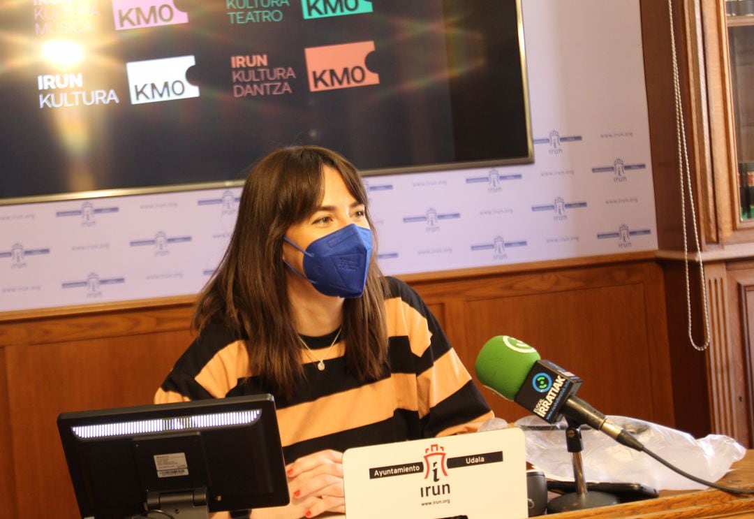 La delegada Juncal Eizaguirre en la rueda de prensa 