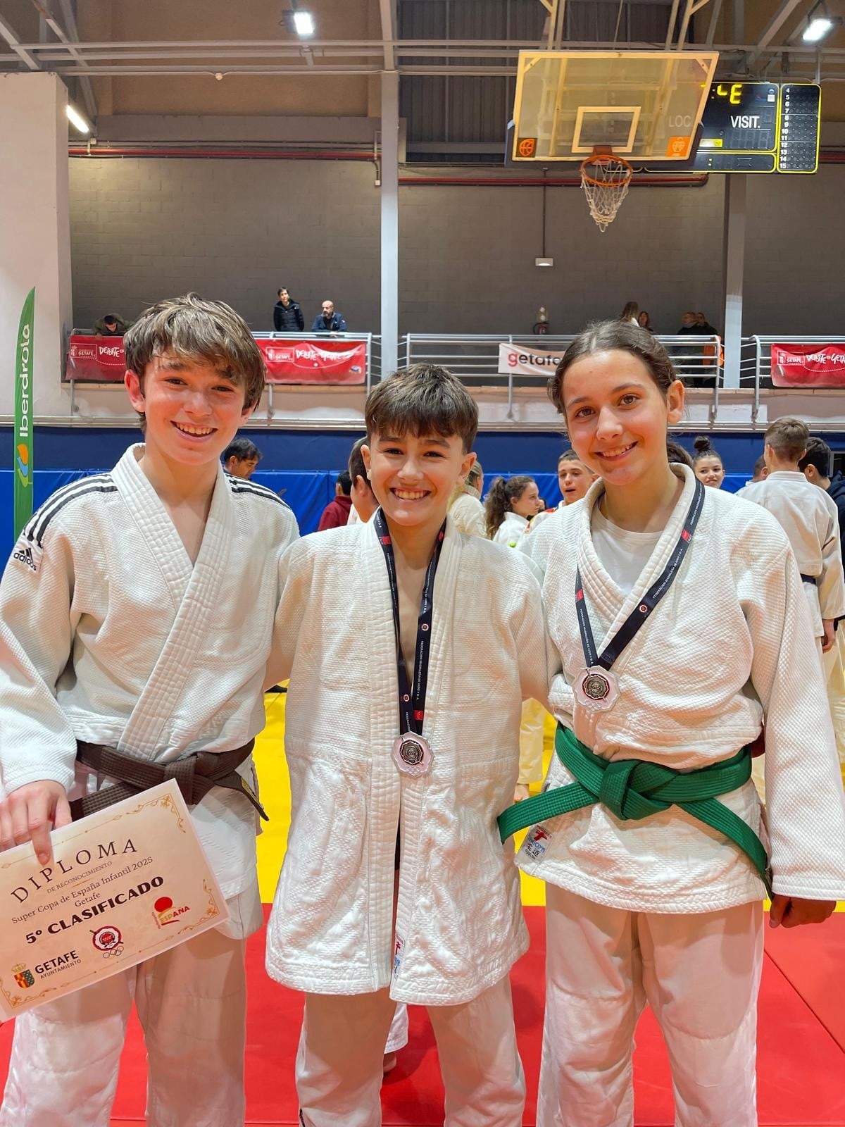 Judocas del Club Atlético Sobrarbe en Getafe