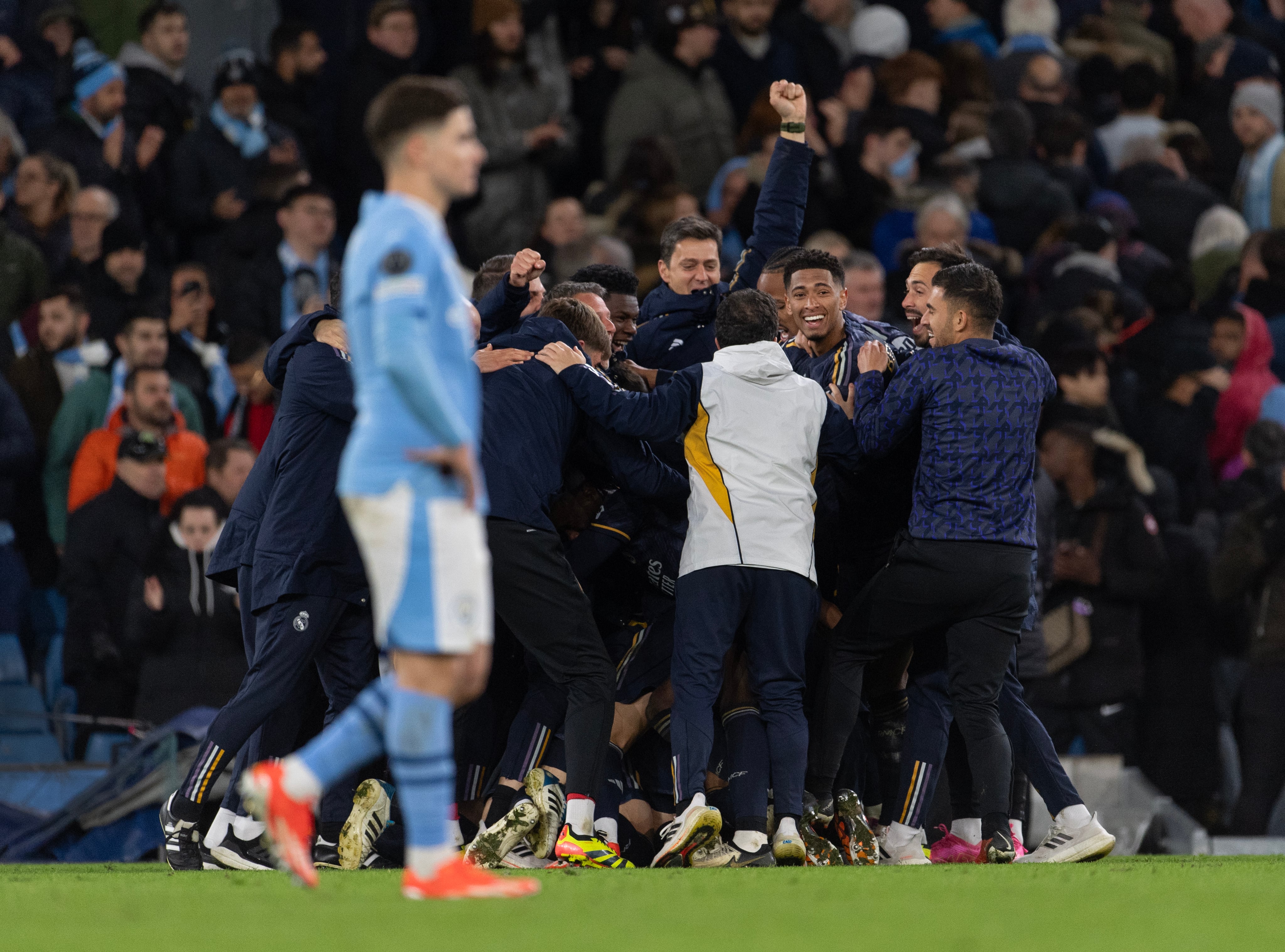 El Real Madrid celebra el pase a las semifinales de la Champions en el Etihad Stadium. (Visionhaus/Getty Images)