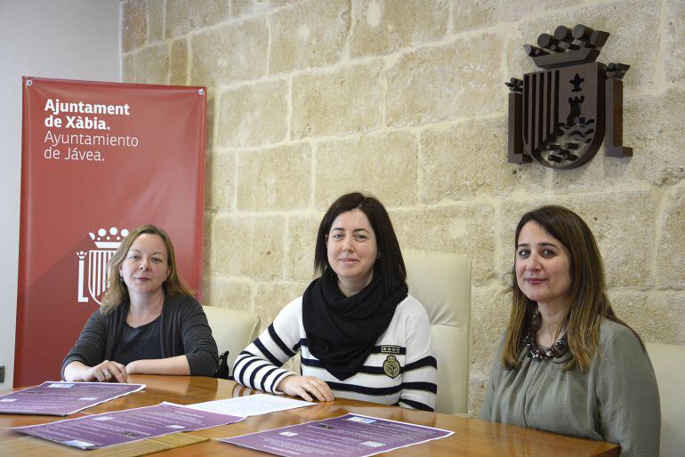 Presentación de los actos organizados con motivo del 8 de marzo, en Xàbia.