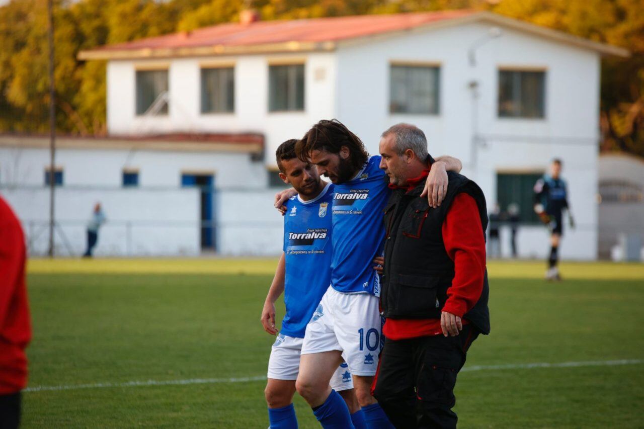 Migue García se lesionó ante el Utrera