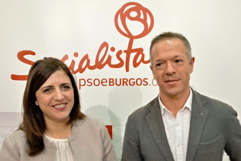 Los parlamentarios del PSOE por Burgos, Ester Peña (diputada) y Ander Gil (senador)