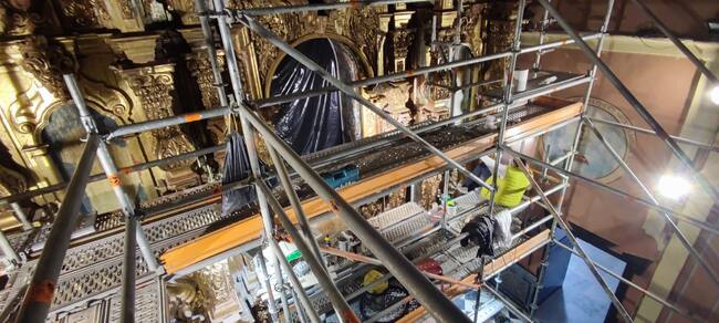 Proceso de restauración del retablo