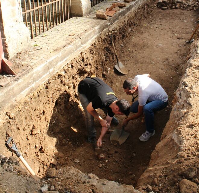 Zona de l&#039;excavació per trobar l&#039;absis.