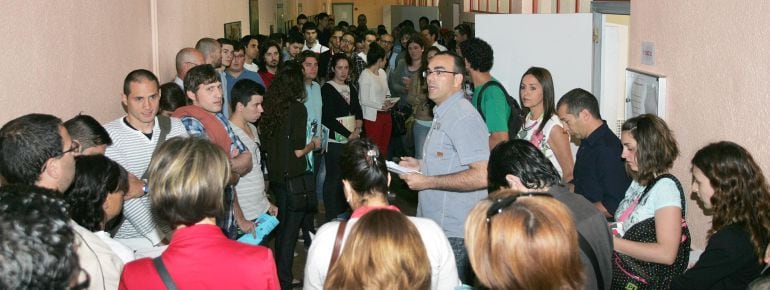 Más de 1.600 personas se presentan a las oposiciones de Educación Física para sólo 22 plazas en Salamanca en 2013