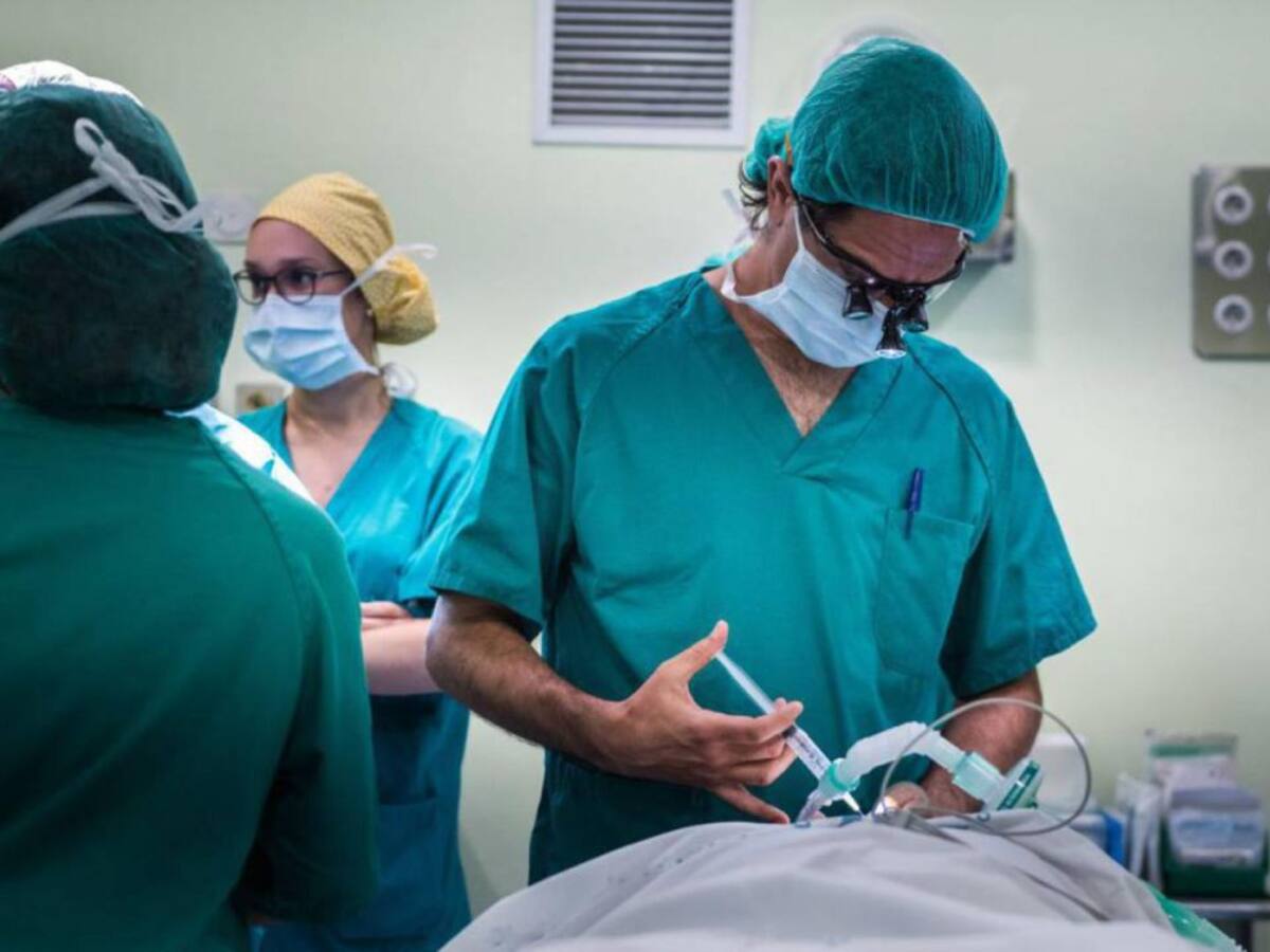 La Junta trabaja en un plan para evitar la fuga de médicos a otras comunidades