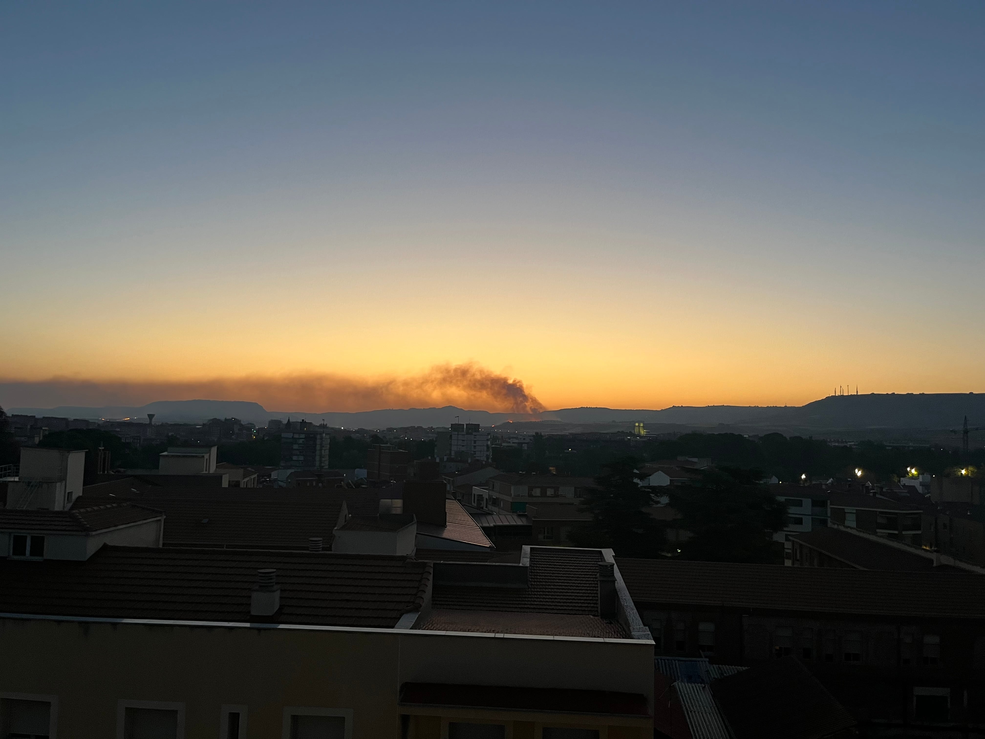 Incendio Iriépal desde Guadalajara capital / SER Gu