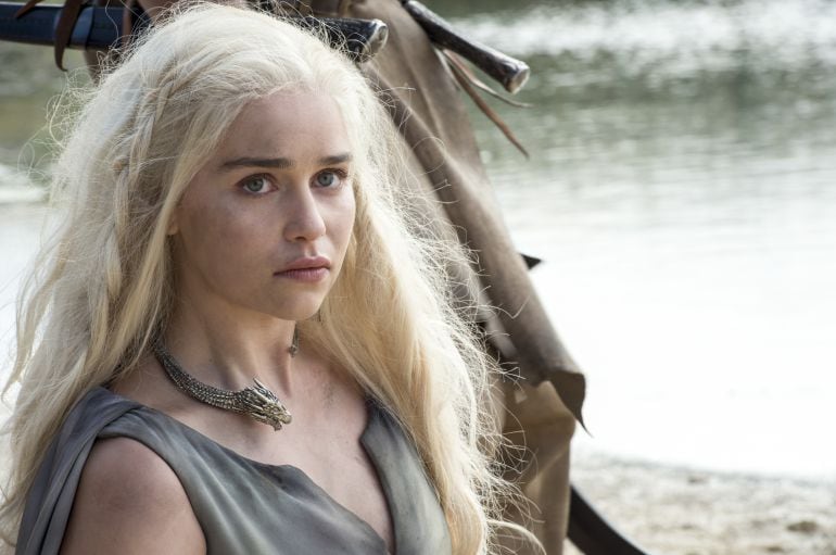 Emilia Clarke da vida a Daenerys Targaryen en &#039;Juego de Tronos&#039;