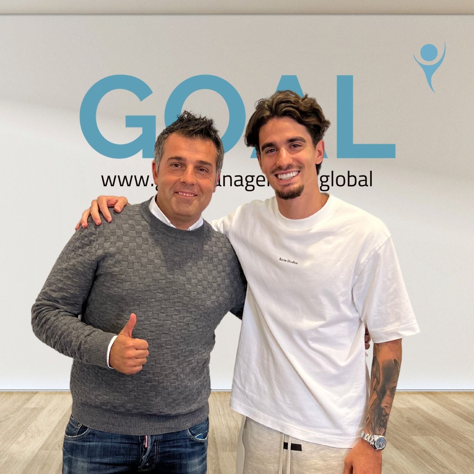 Álex Collado firma por la agencia de Bellerín