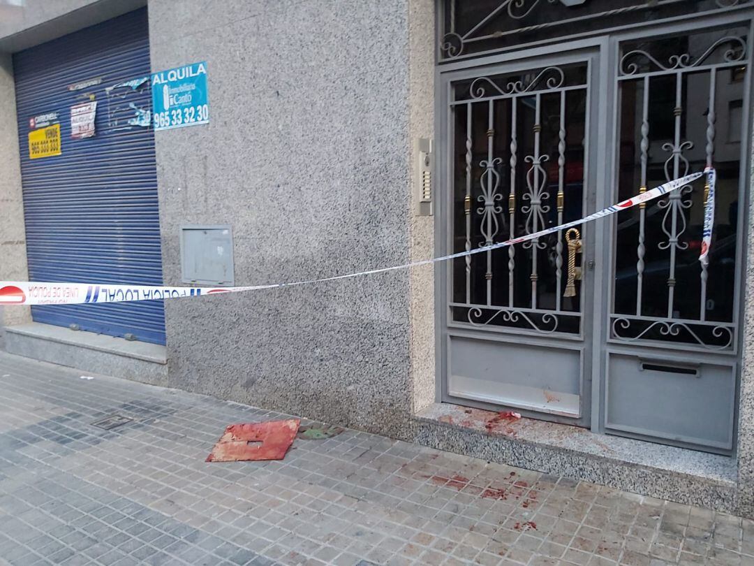 La agresión se produjo en una vivienda de la avenida de la Hispanidad, en Alcoy.