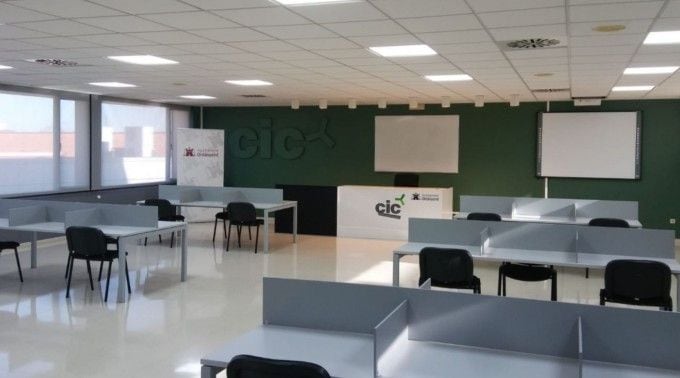 La sala CIC obrirà les portes demà mateix per poder preparar les oposicions