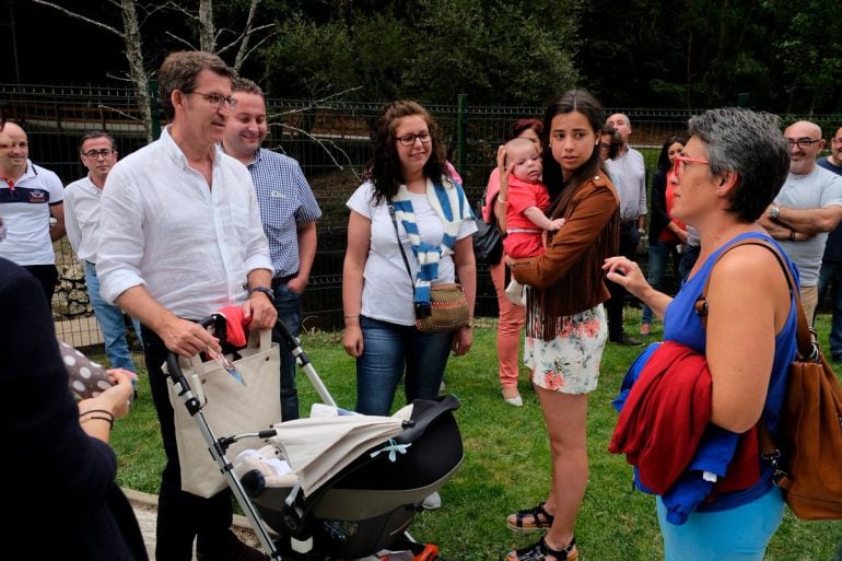 Feijoo en un acto de precampaña electoral