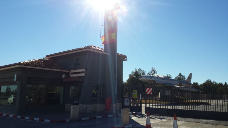 Entrada a la Base Aérea de Albacete