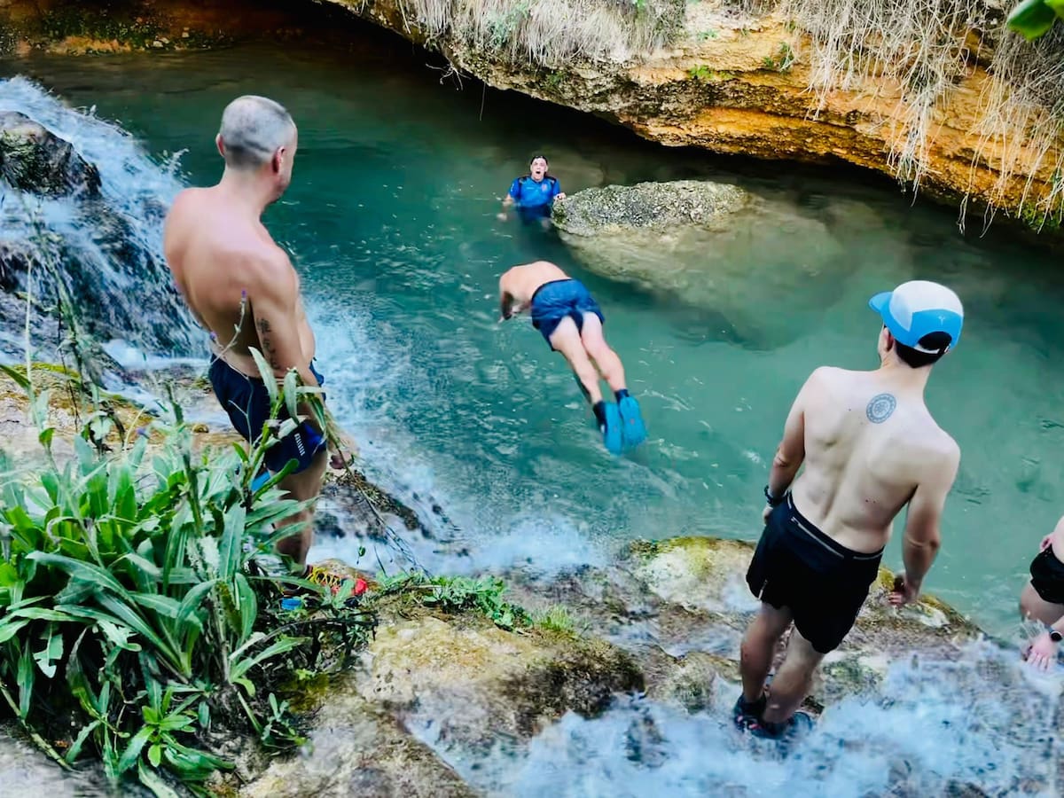 El Trail Villena realiza su entrenamiento mensual por tierras de Banyeres de Mariola