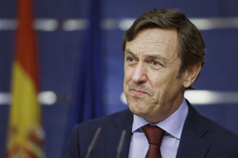 El portavoz del PP en el Congreso, Rafael Hernando, durante la rueda de prensa que ha ofrecido en la Cámara Baja