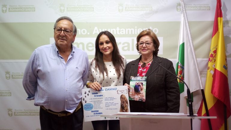 Ayuntamiento y Sociedad Canina de Extremadura organizan diversas actividades.