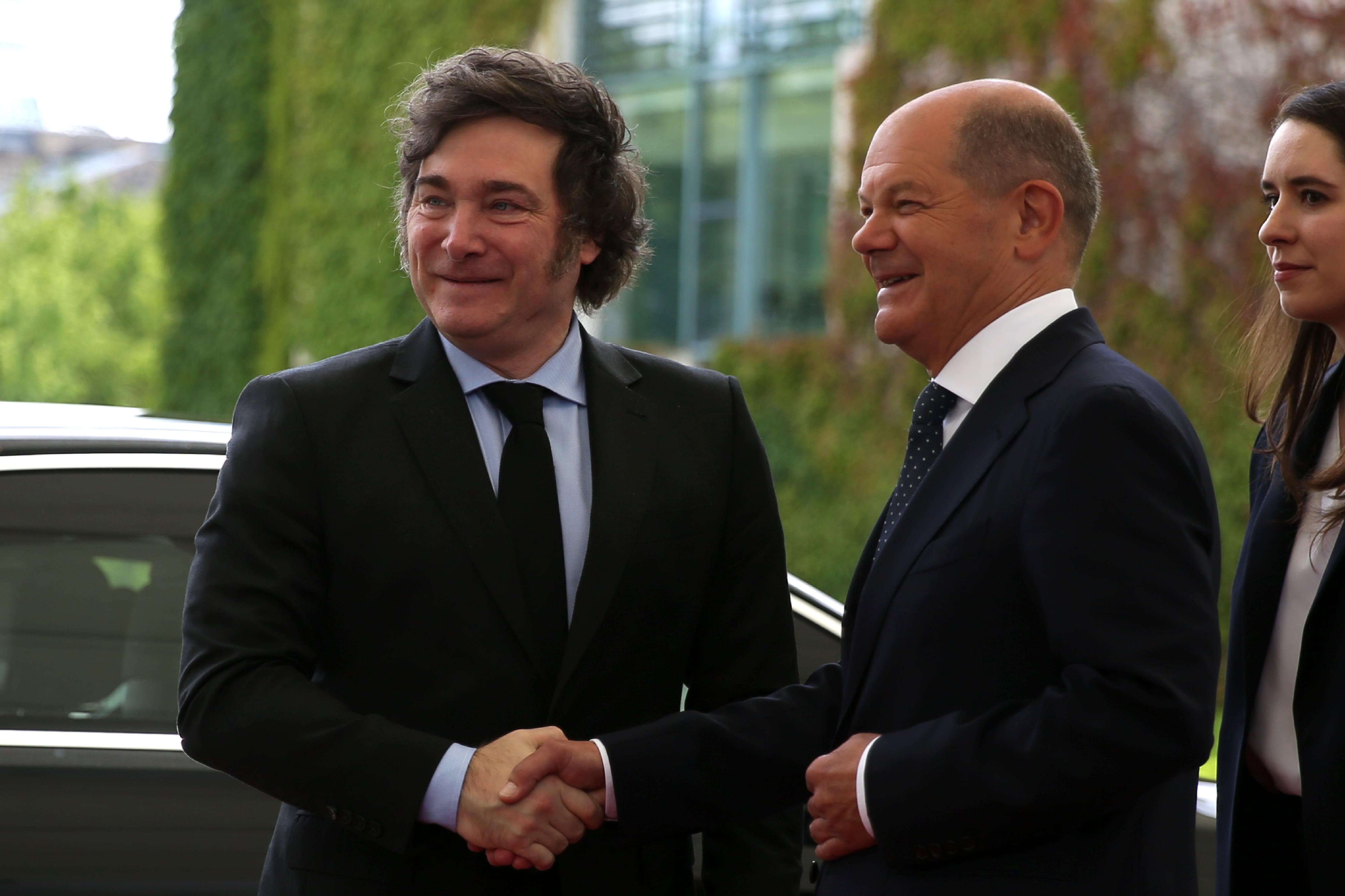 El canciller alemán, Olaf Scholz, recibe al presidente de Argentina, Javier Milei.