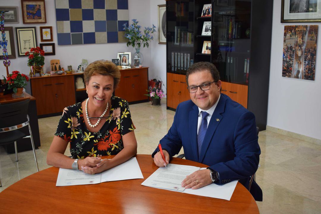 Mª Teresa Pérez Vázquez y José Manuel Sabuc