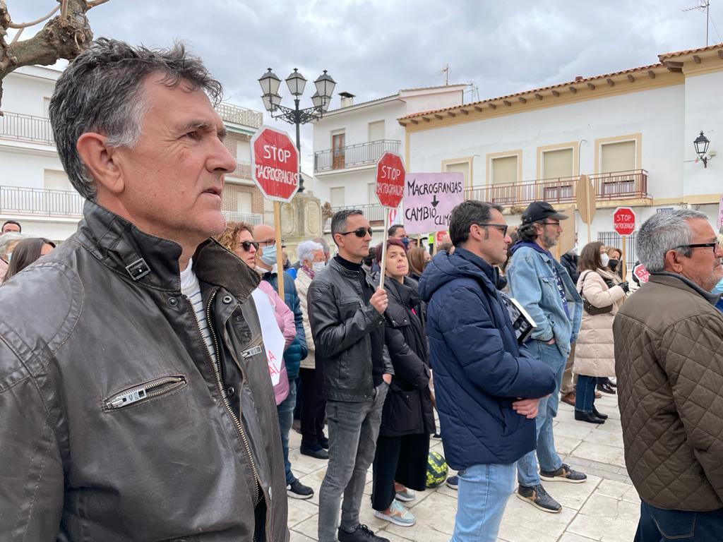 Concentración contra la macrogranja de Barajas de Melo (Cuenca)