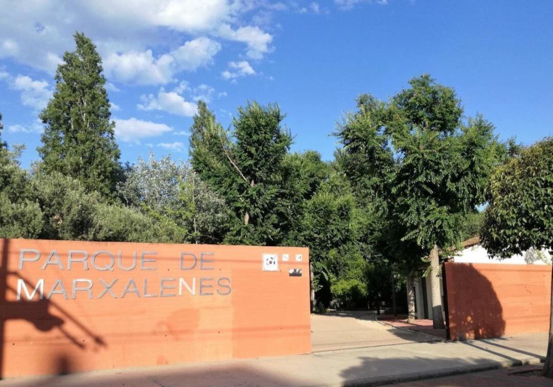 Los parques de València están cerrados este lunes por el  viento. 
 