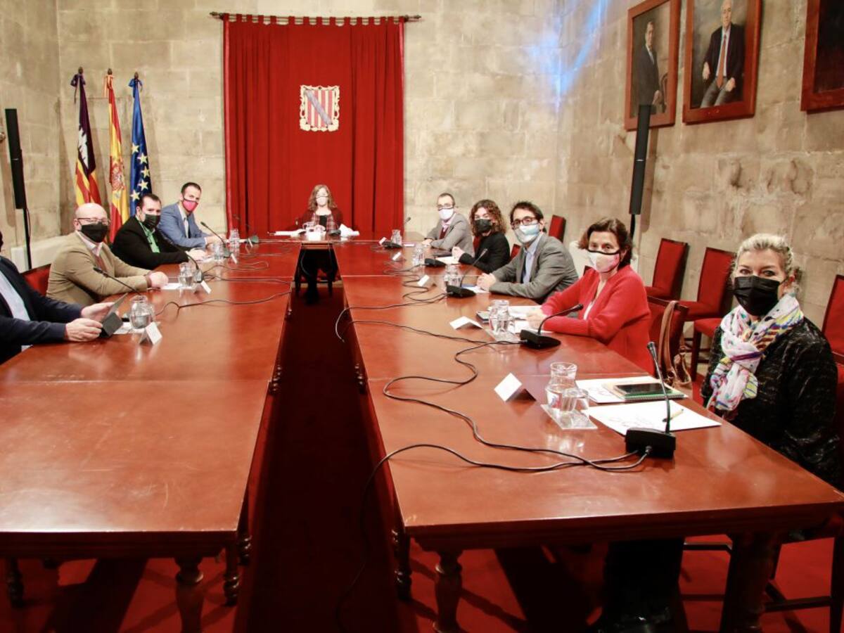 Pasaporte covid obligatorio para la restauración y todo el ocio nocturno de las islas