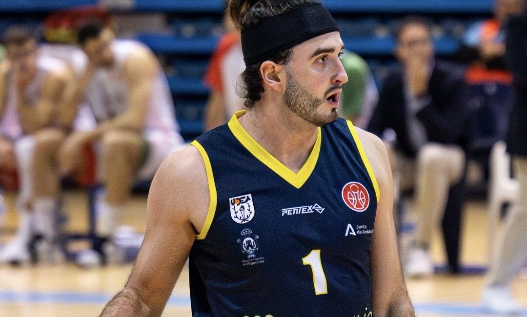 El base catalán se formó en las categorías inferiores de Manresa.