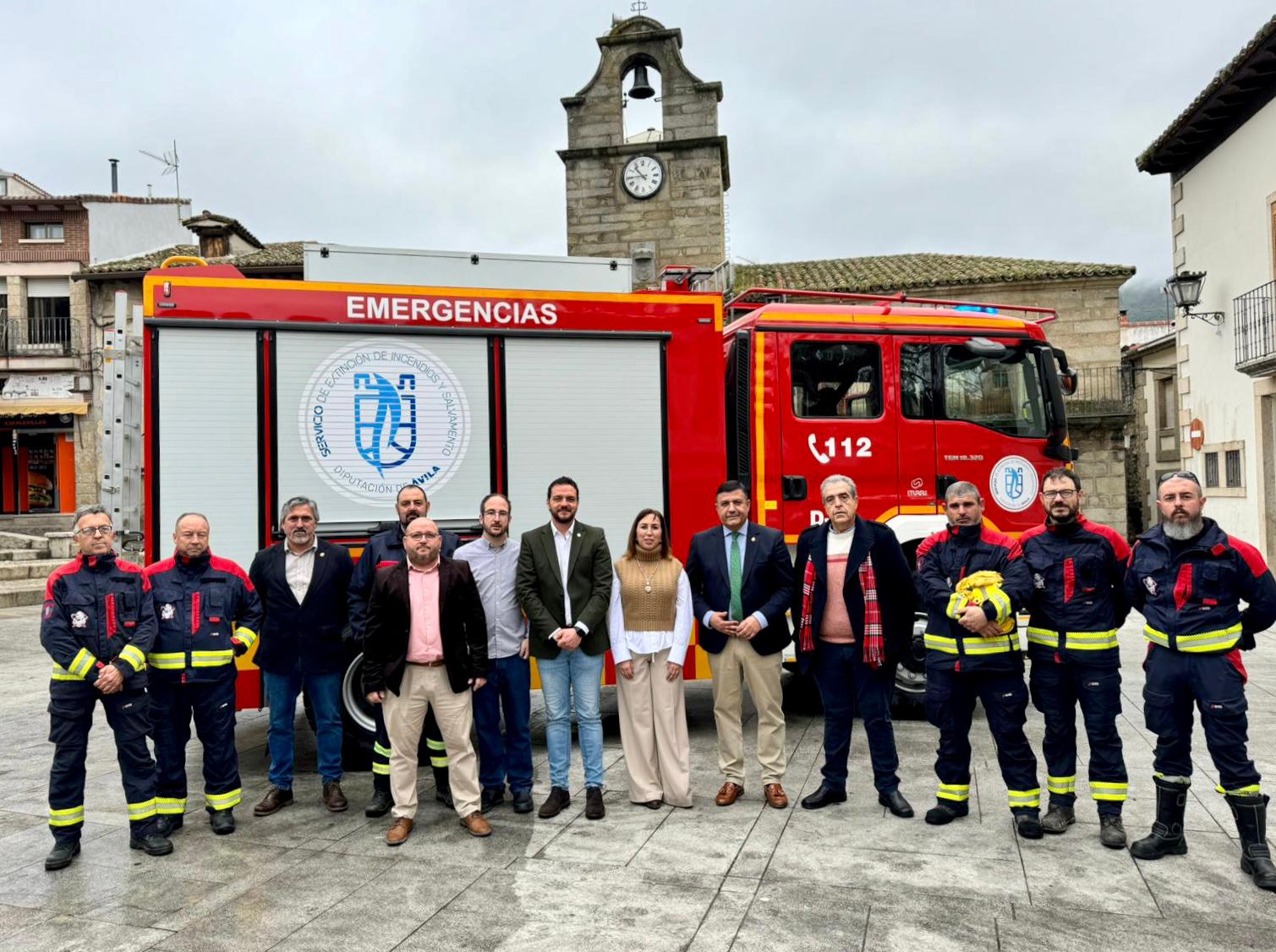 Entrega vehículo de emergencia en La Adrada